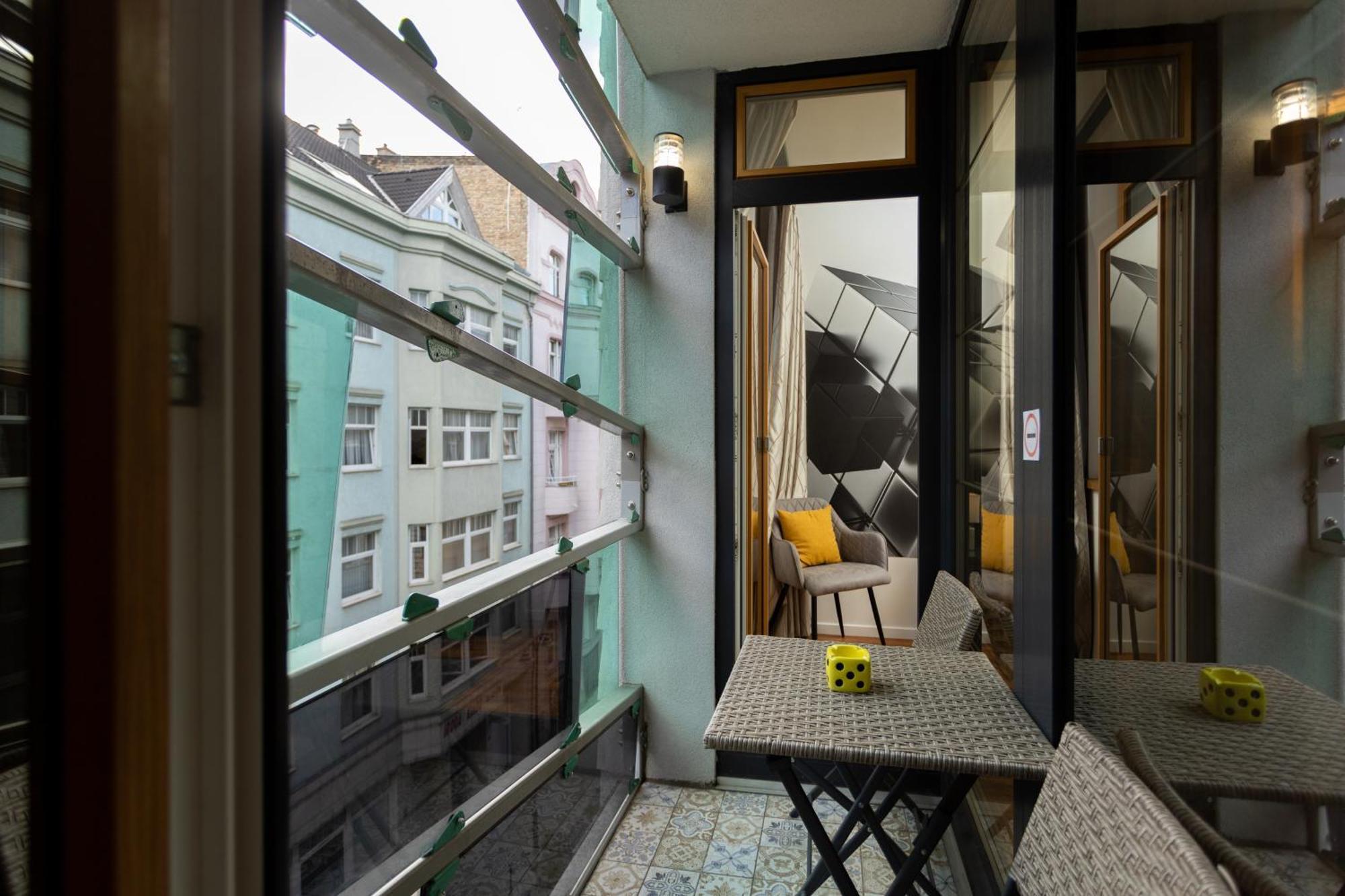 Downtown Cube Apartment Budapest Ngoại thất bức ảnh