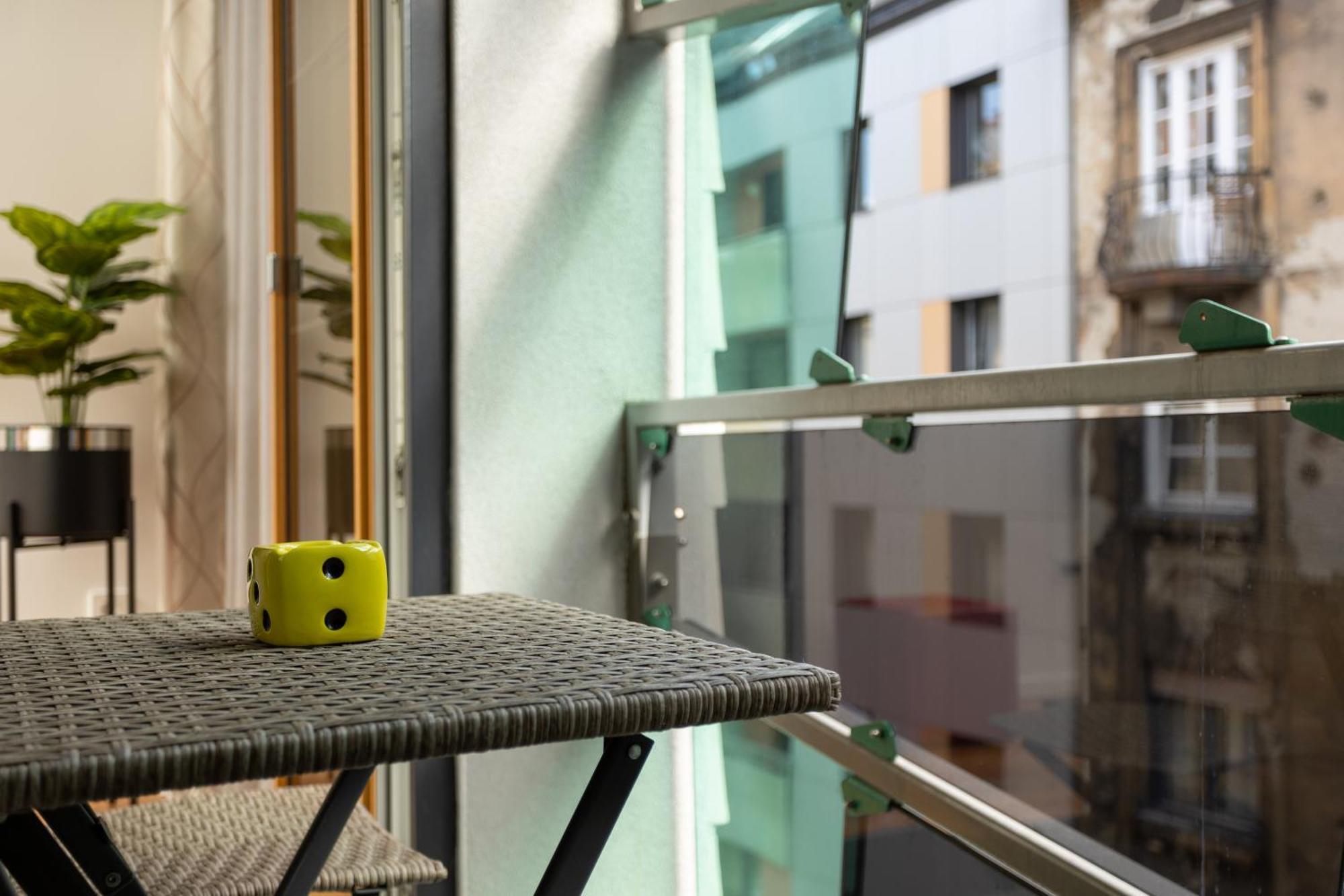 Downtown Cube Apartment Budapest Ngoại thất bức ảnh