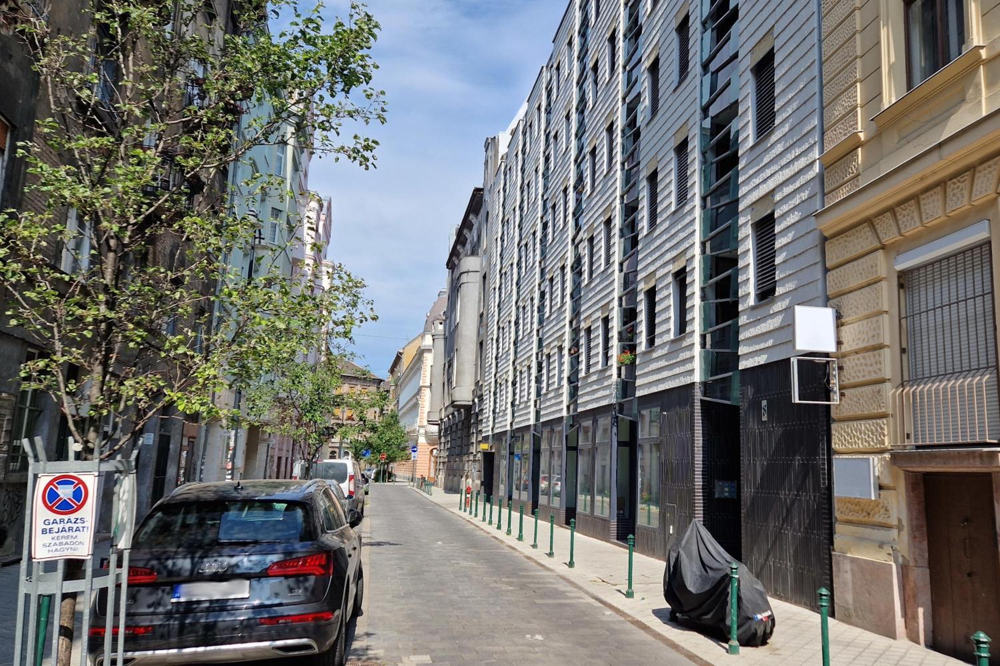 Downtown Cube Apartment Budapest Ngoại thất bức ảnh